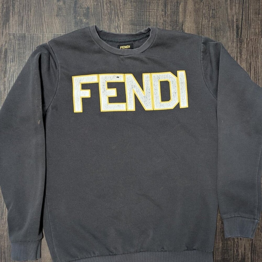Vintage Fendi Women's Black and Grey Sweatshirt